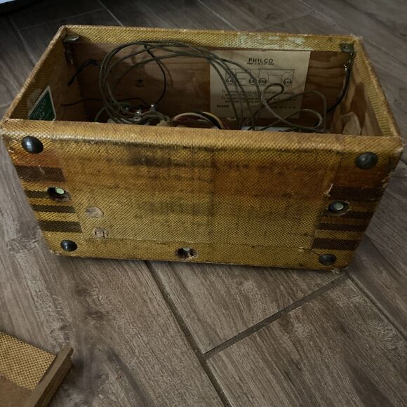 Vintage Super Cool Philco Radio 40-81 Parts/Restoration Project Tweed Untested - Picture 10 of 15